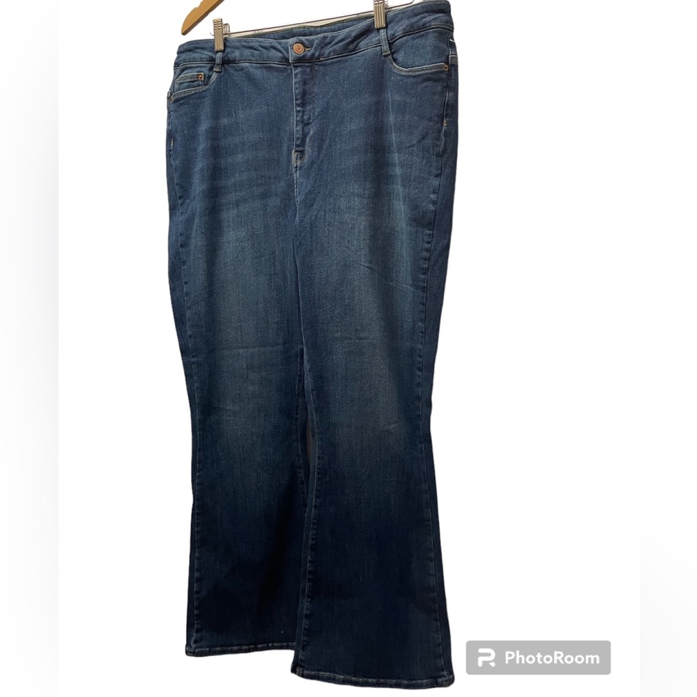 BNWT Vero Moda Curve Jeans
